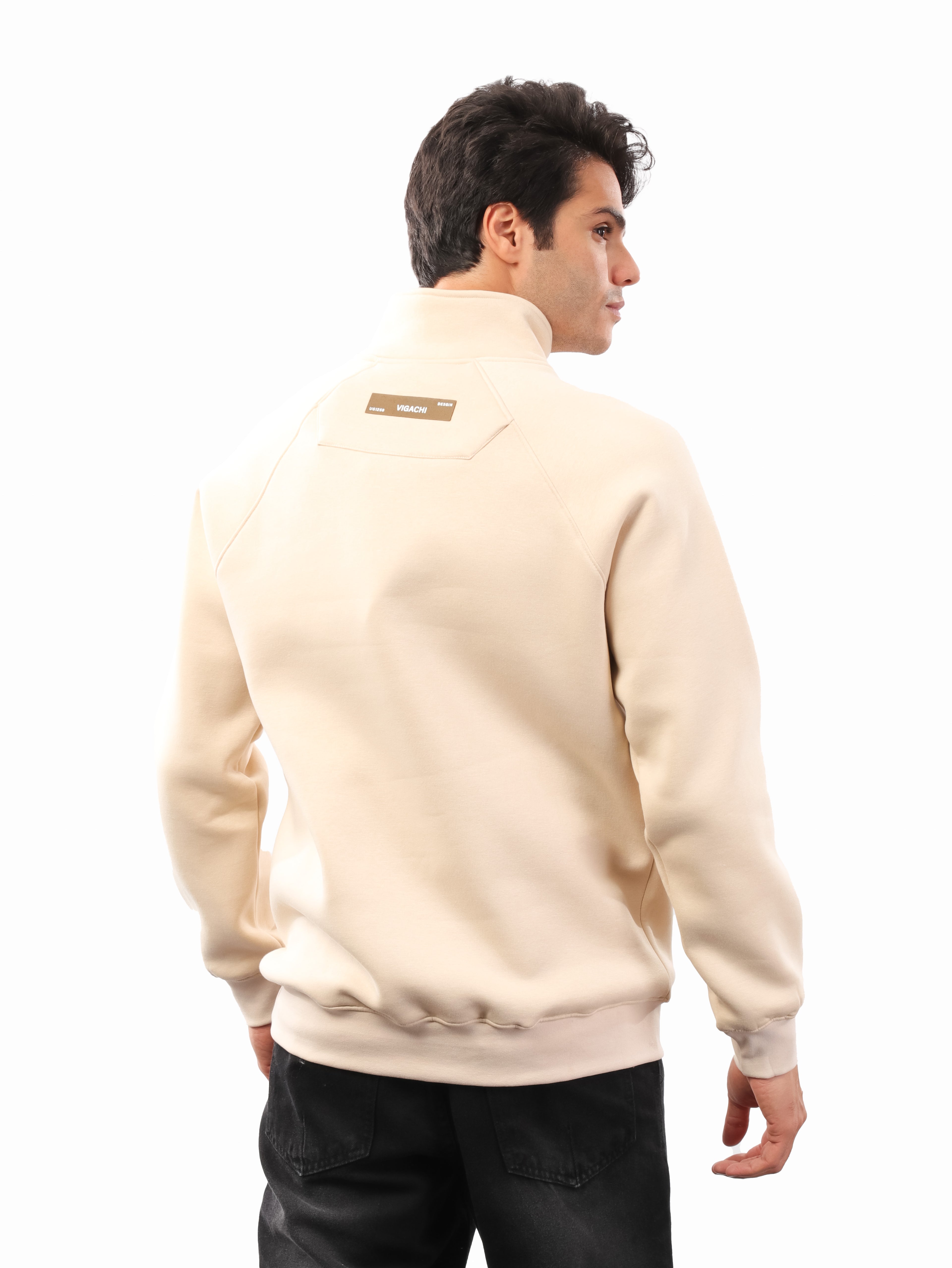 سويت شيرت ياقة سادة