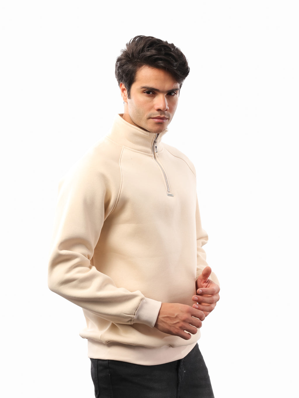 سويت شيرت ياقة سادة