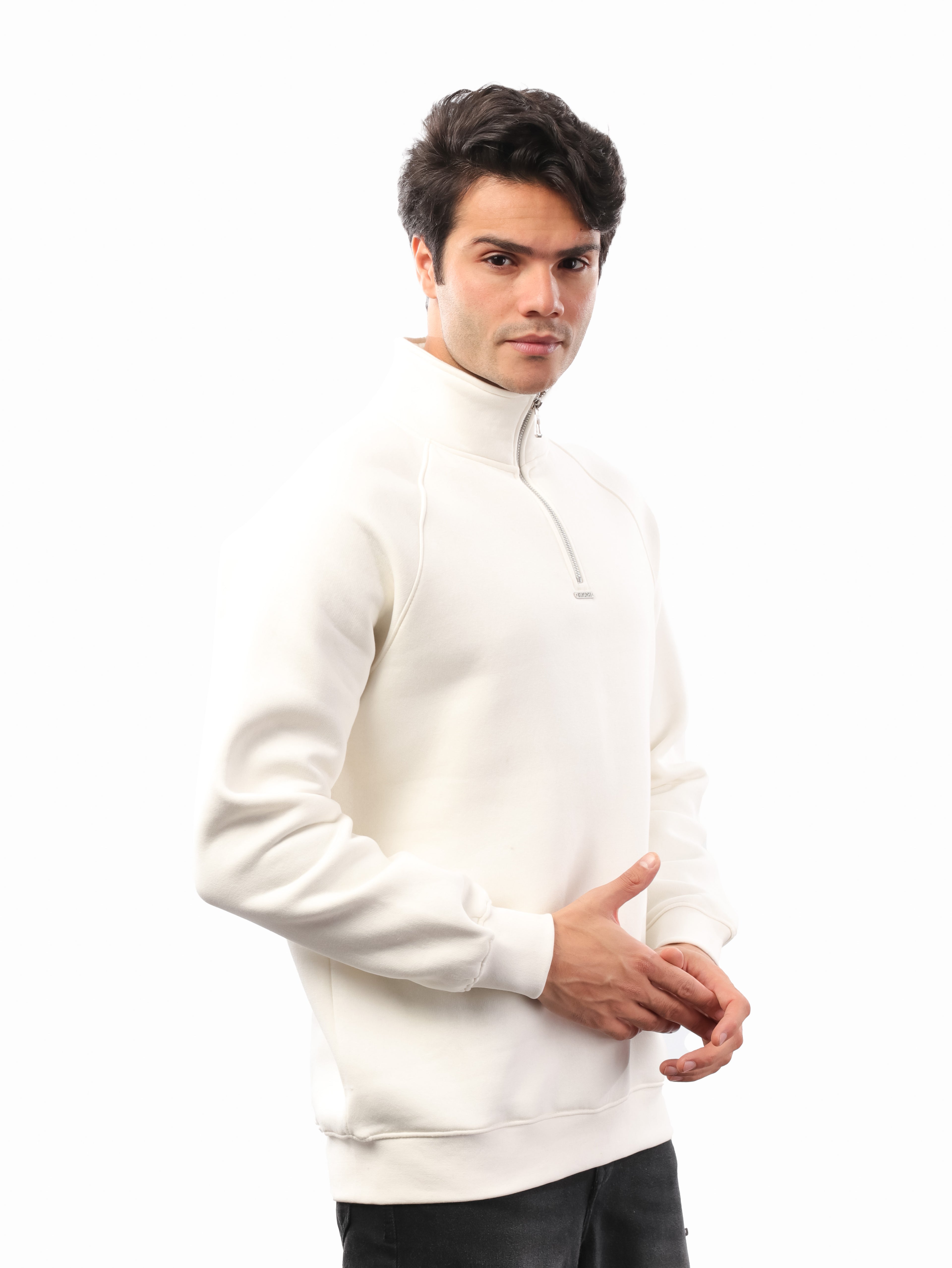 سويت شيرت ياقة سادة