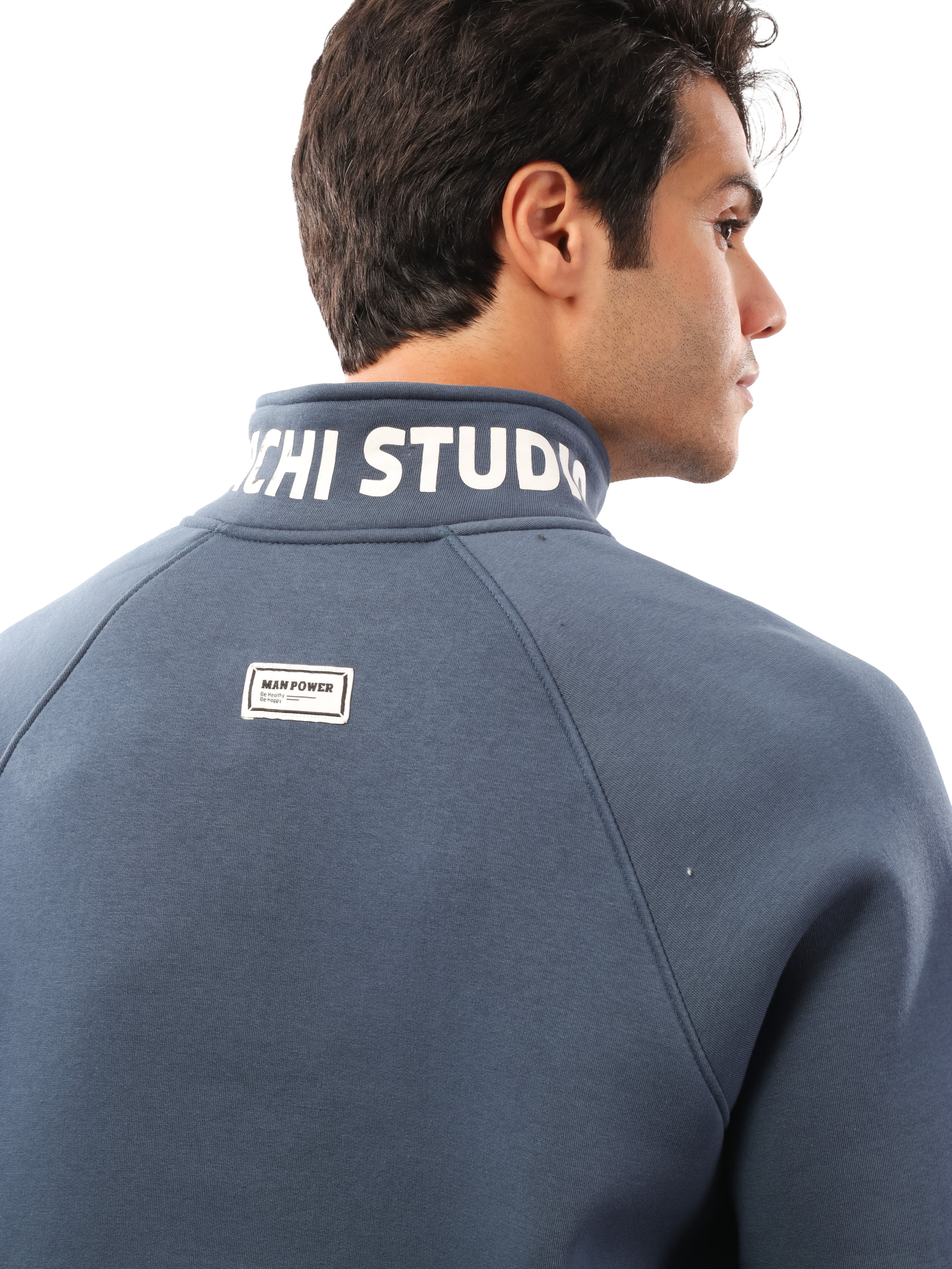 سويت شيرت ياقة ربع سوسته - studio