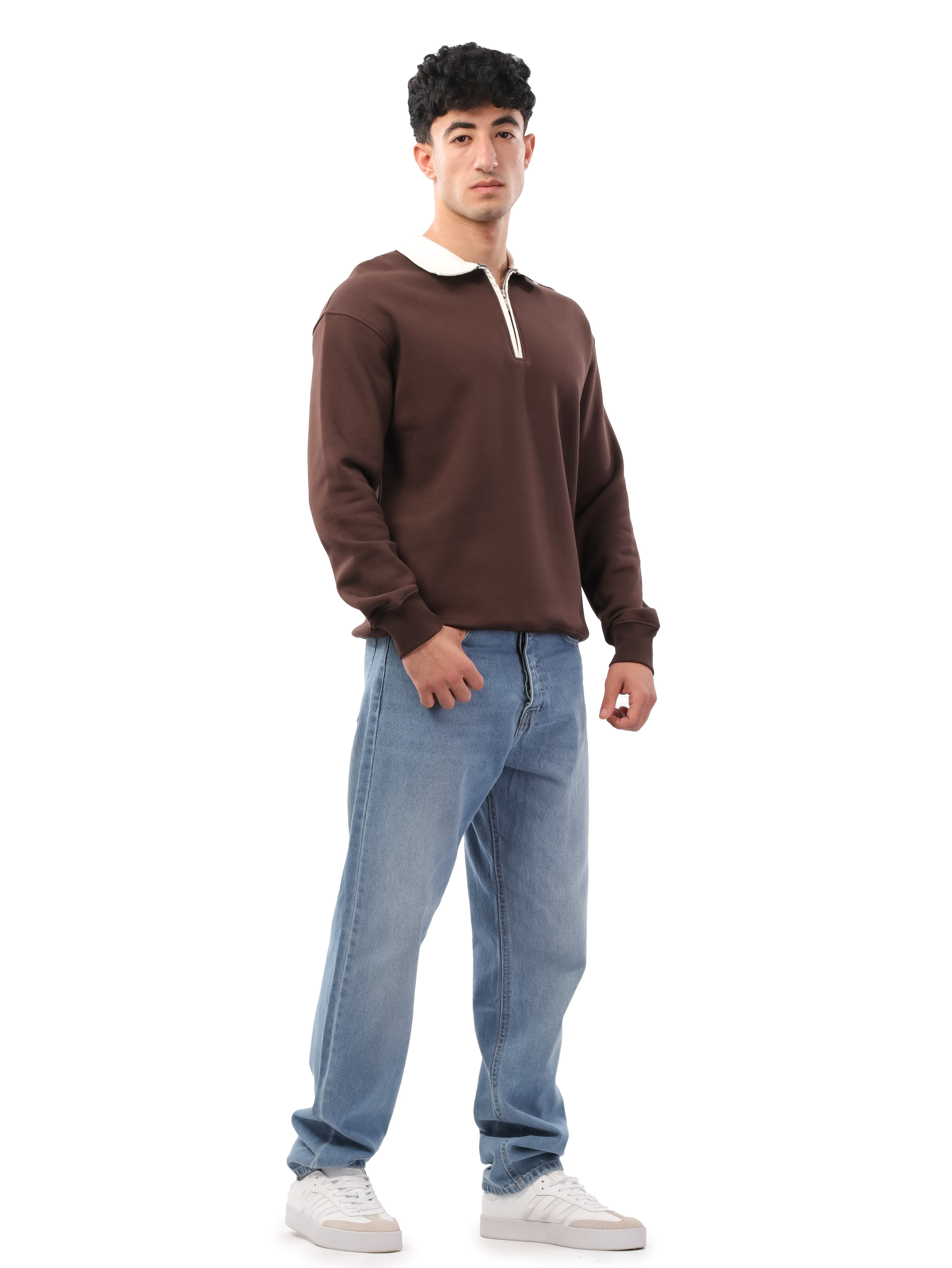 سويت شيرت سادة بياقة