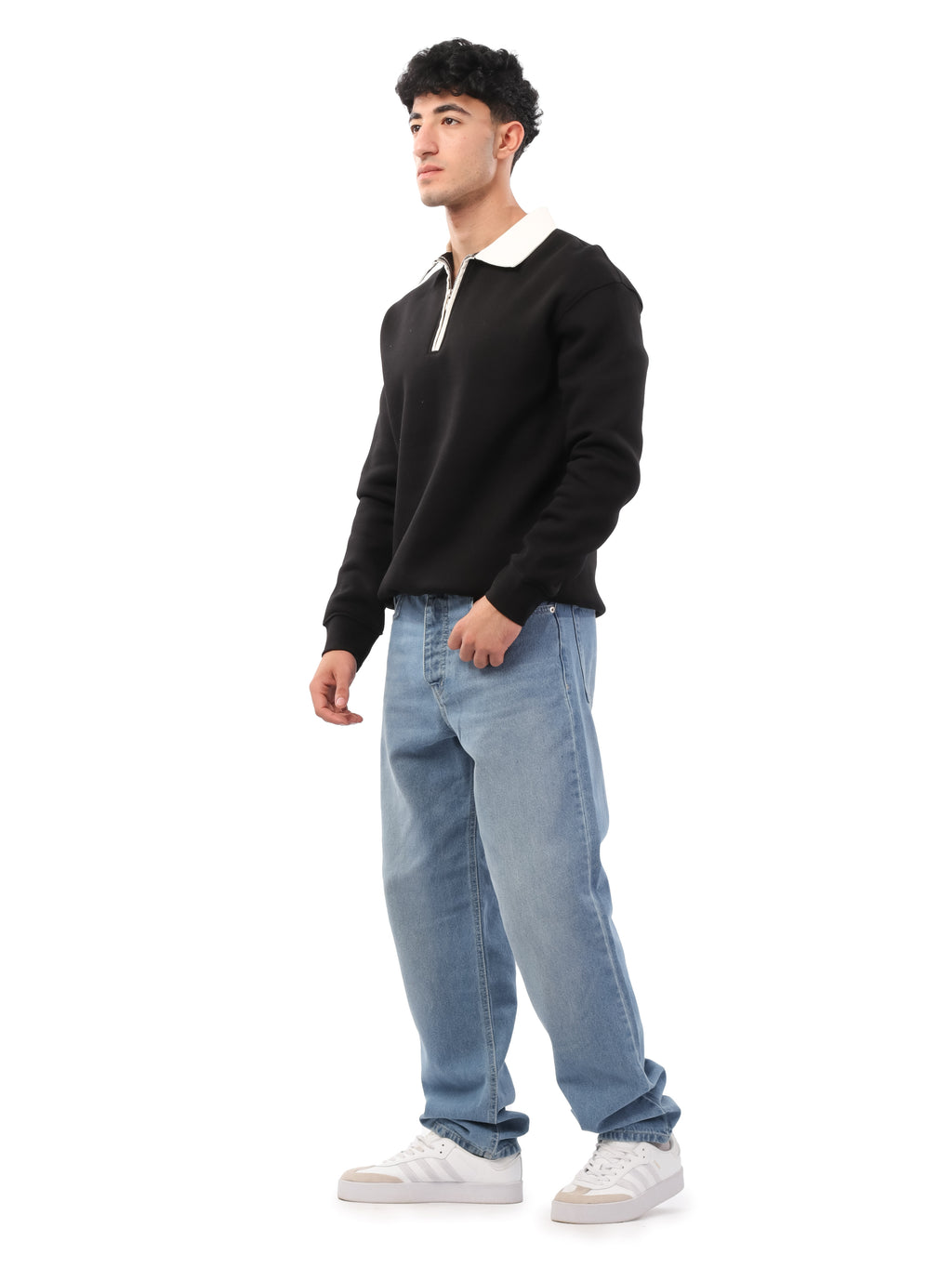 سويت شيرت سادة بياقة