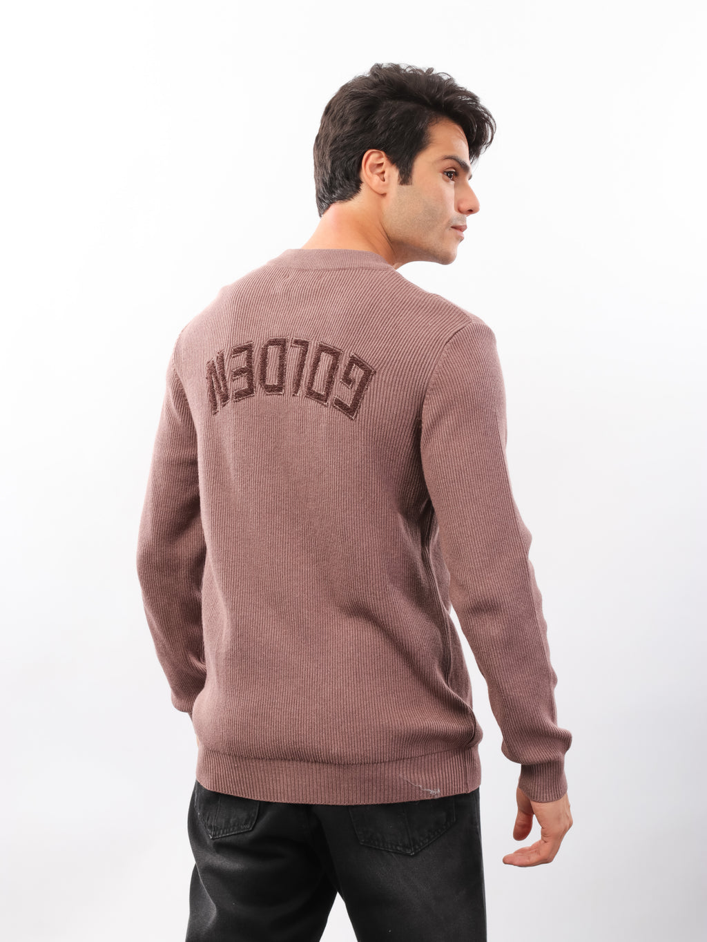 تريكو راوند - تطريز