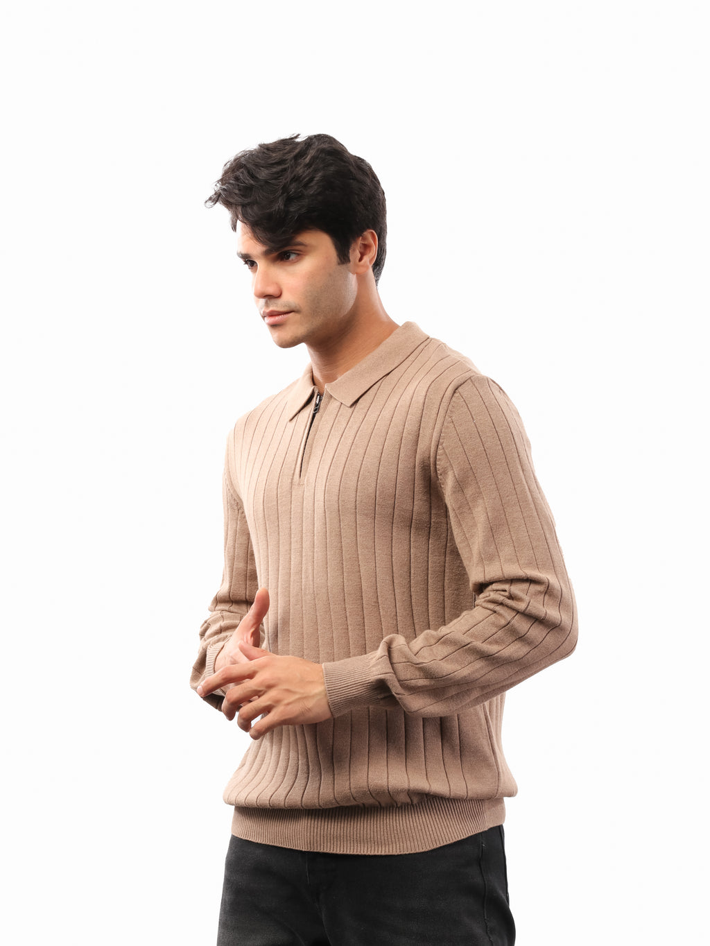 تريكو سادة بياقة