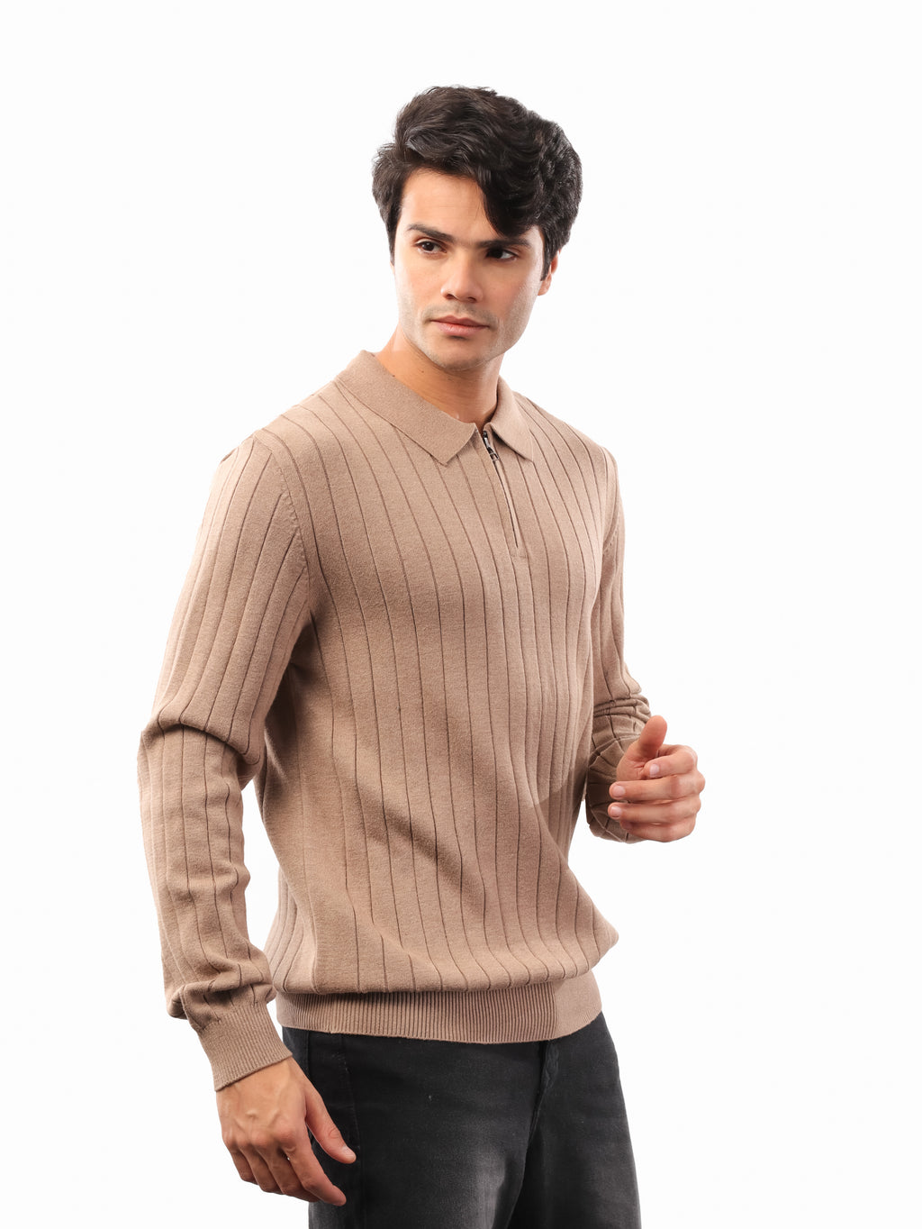 تريكو سادة بياقة